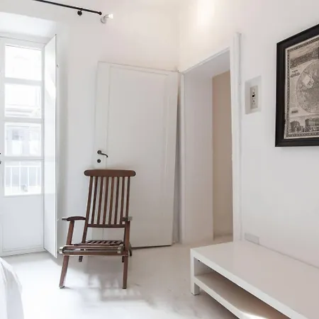 Casa - And - Modernist Marvel ميلان